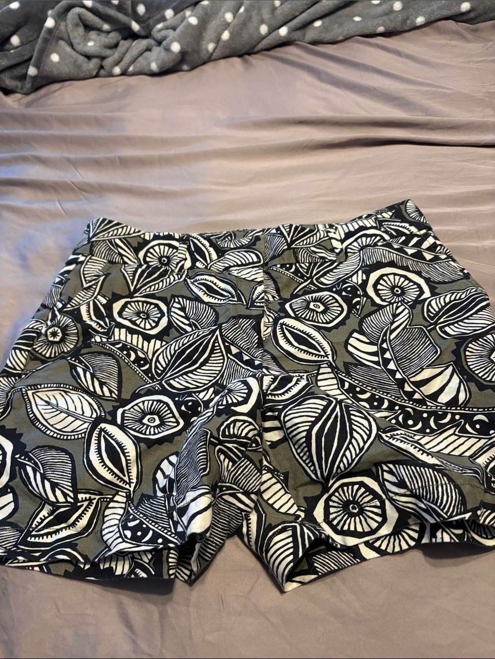 Women’s Black & Cream Floral Print Shorts